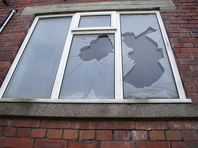 What Causes Double Glazing to Crack? - Windows and More