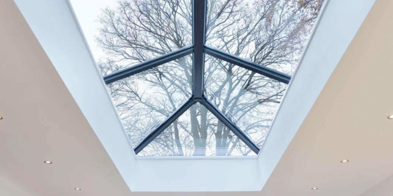 Aluminium roof lantern